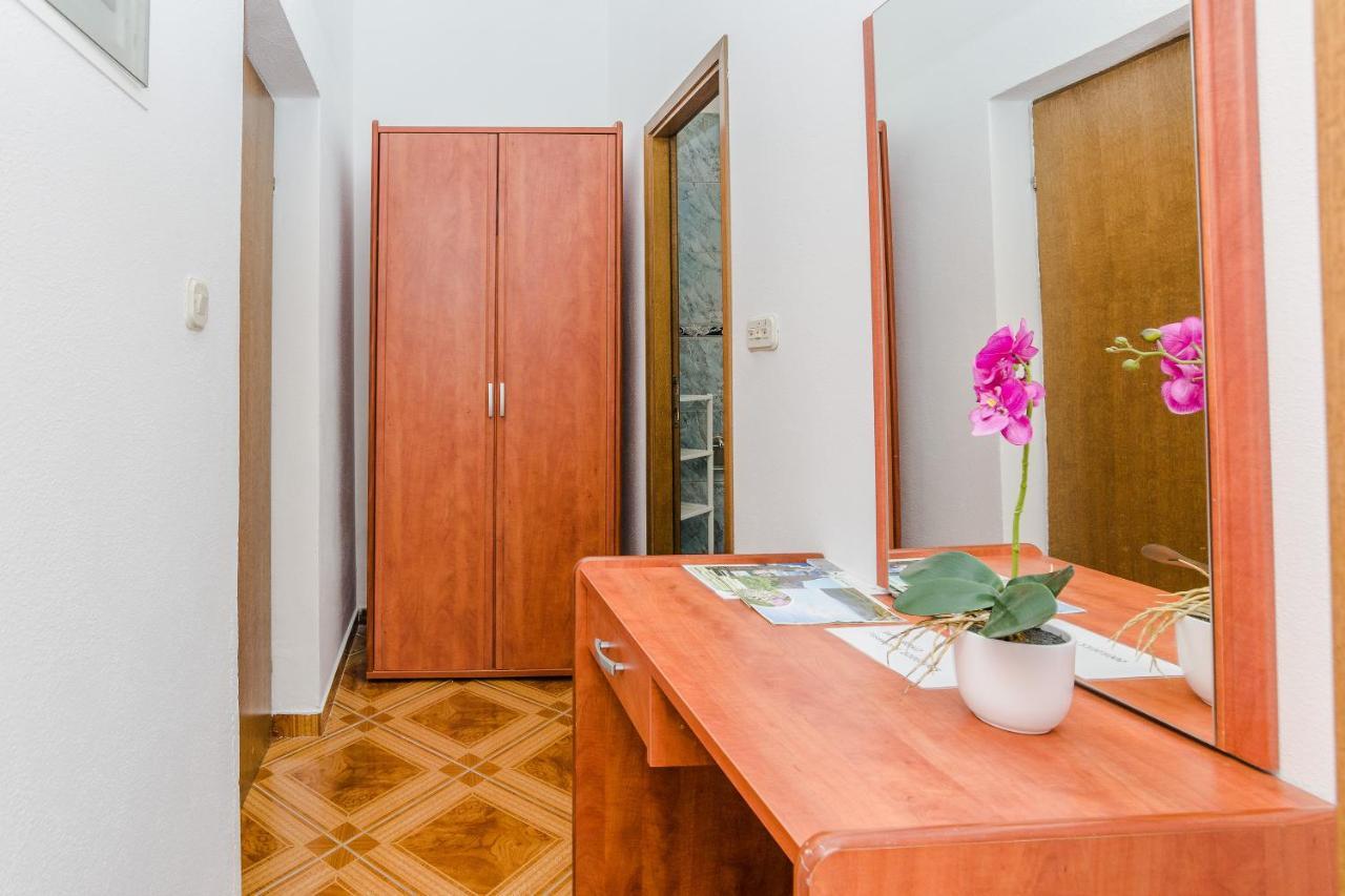 Apartments Marija Starigrad Paklenica Exterior foto